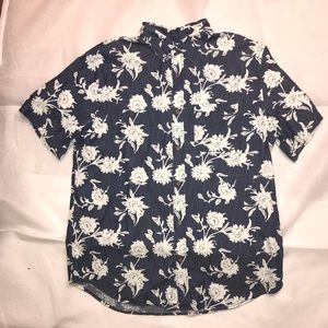 Old Navy Slim Fit The Classic Shirt